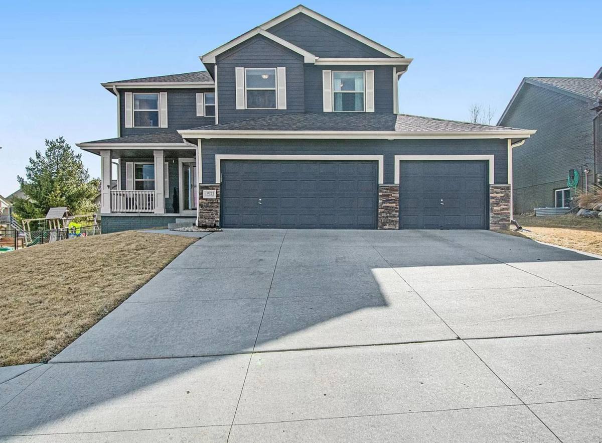 House for rent at 19721 Frances St, Omaha, NE 68130