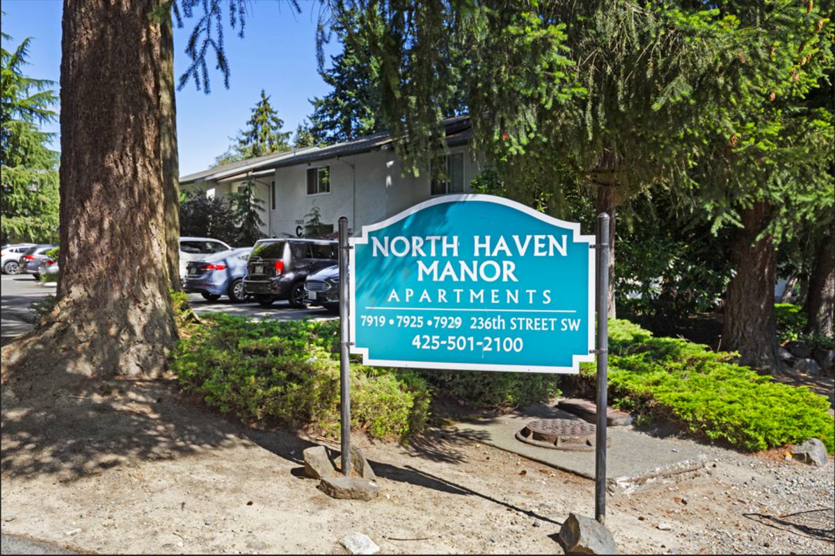 Townhouse for rent at 7919-7929 236th St SW, Edmonds, WA 98026