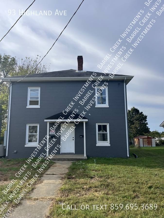 Apartment for rent at 93 Highland Ave, Lancaster, KY 40444