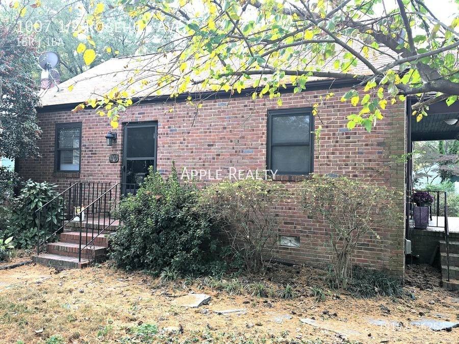 House for rent at 1007 1 2 Rosehill Ave, Durham, NC 27705