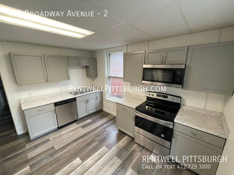 Apartment for rent at 310 Broadway Ave #2, McKees Rocks, PA 15136
