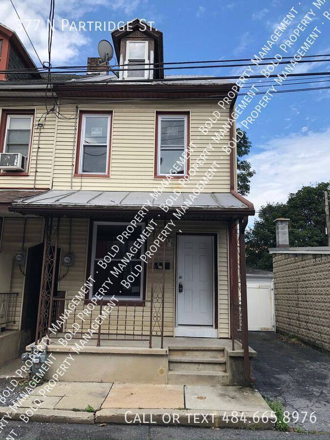 House for rent at 377 N Partridge St, Lebanon, PA 17046