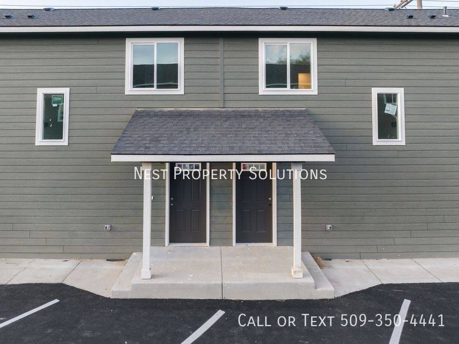 Townhouse for rent at 215 W 1st St #3, Warden, WA 98857