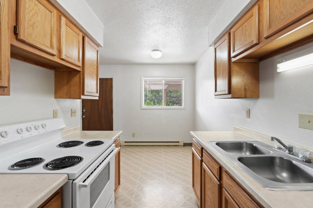 Apartment for rent at 3421 Ave N, Fort Madison, IA 52627