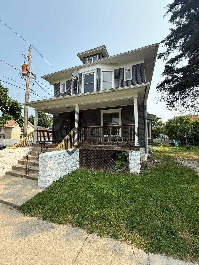 Apartment for rent at 653 - 655 E River St, Kankakee, IL 60901