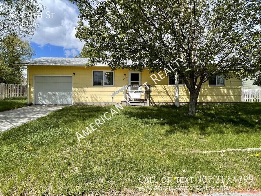 House for rent at 607 9th St, Cody, WY 82414