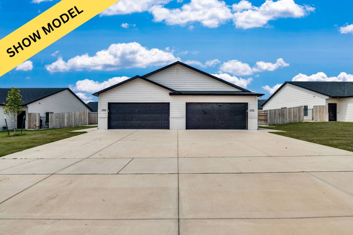 House for rent at 1724 Cloverbrook Court, Derby, KS 67037