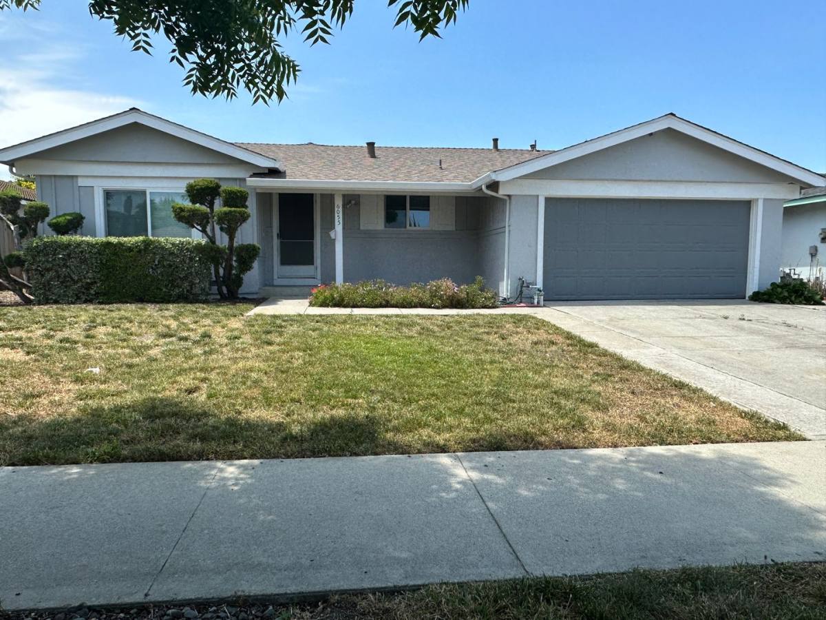 House for rent at 6055 Foothill Glen Dr, San Jose, CA 95123
