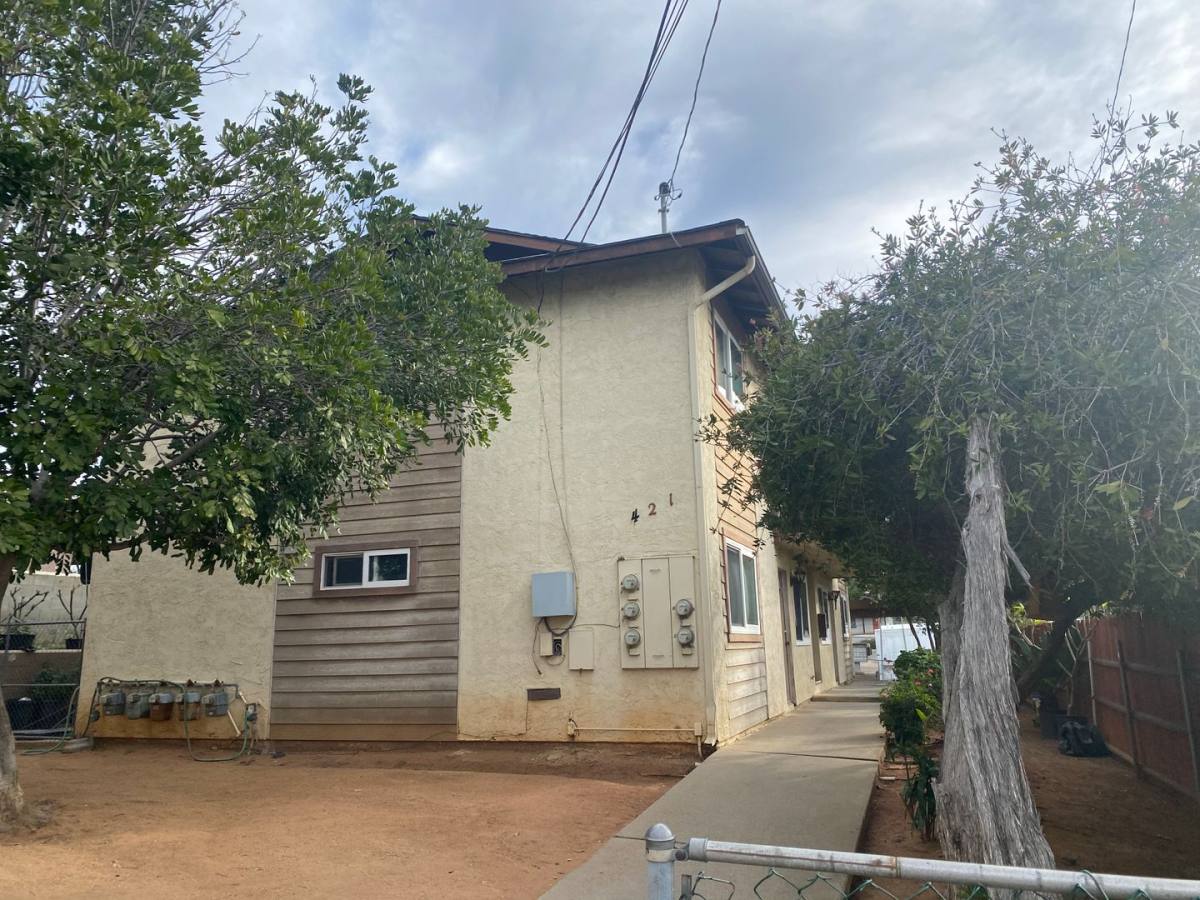 Apartment for rent at 421 N Vine St, Fallbrook, CA 92028