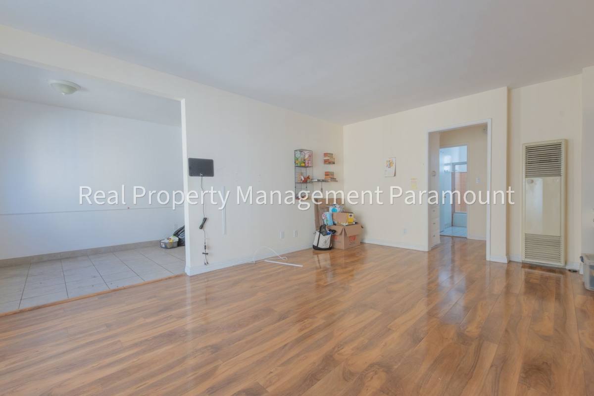 Apartment for rent at 8016 Blackburn Ave, Los Angeles, CA 90048