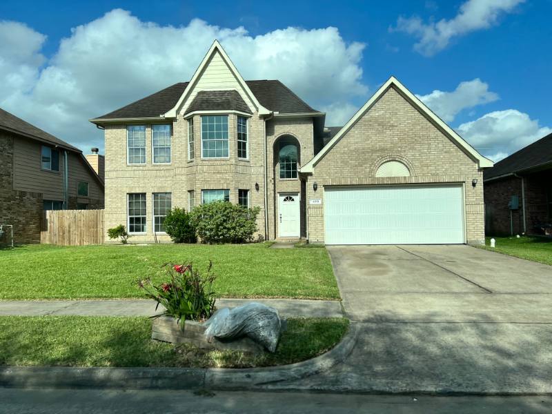 House for rent at 4035 Hawthorn Glen Court, Fresno, TX 77545
