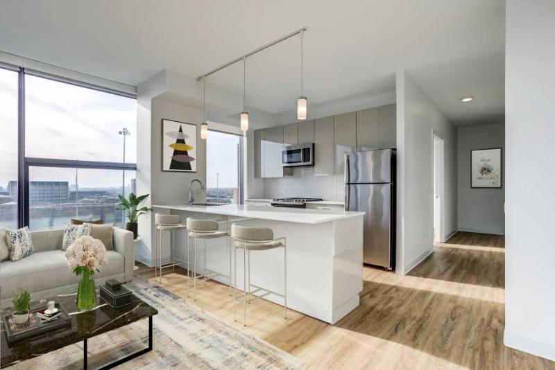 812 W Van Buren, Chicago, IL 60607