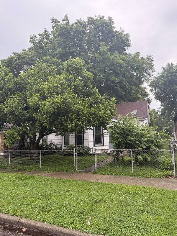 House for rent at 1532 Woodley Ave, Terre Haute, IN 47804