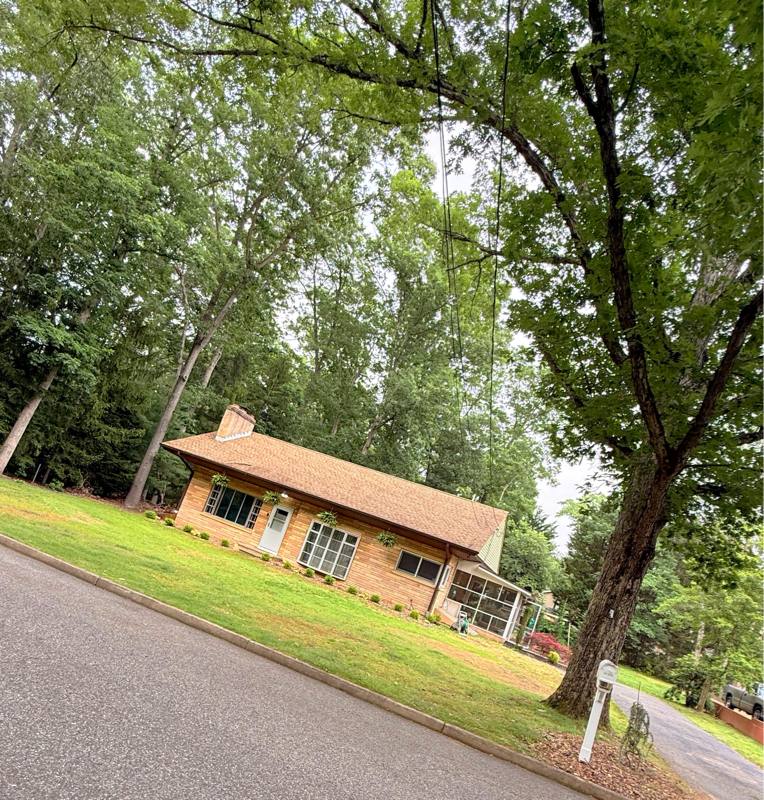 House for rent at 319 Rosemont Ave, Newfield, NJ 08344