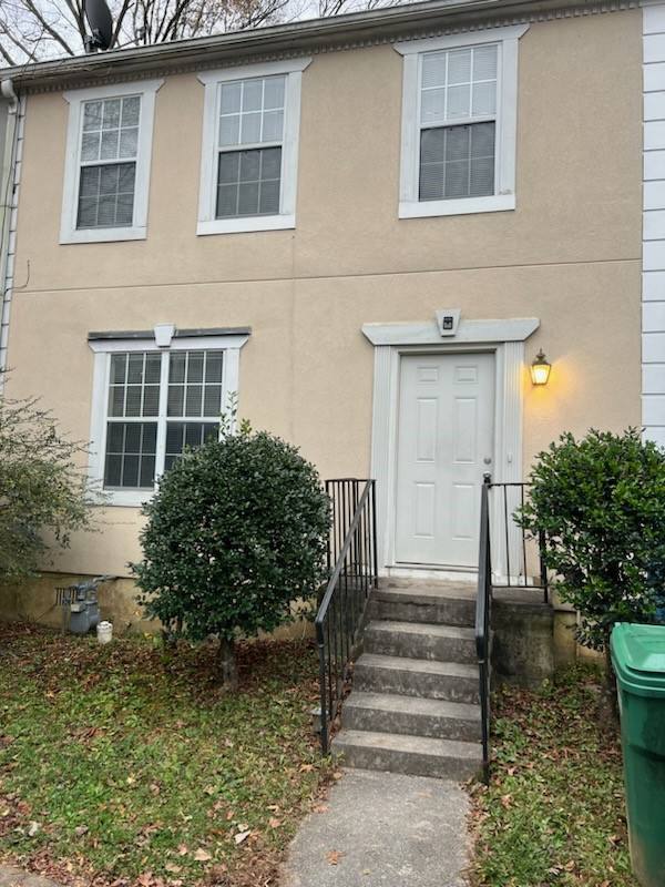 Townhouse for rent at 6622 Meadow Rue Dr, Peachtree Corners, GA 30092