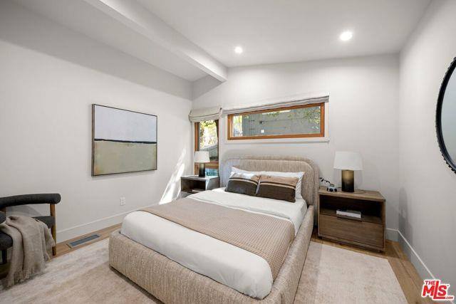 House for rent at 8811 Wonderland Ave, Los Angeles, CA 90046