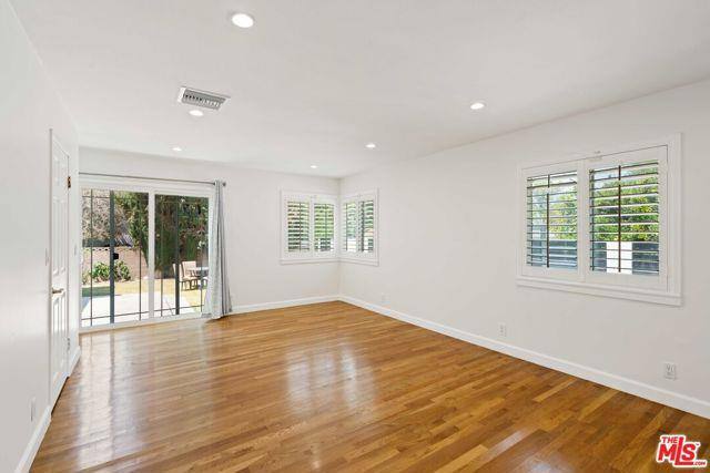 6672 Bobbyboyar Ave, West Hills, CA 91307
