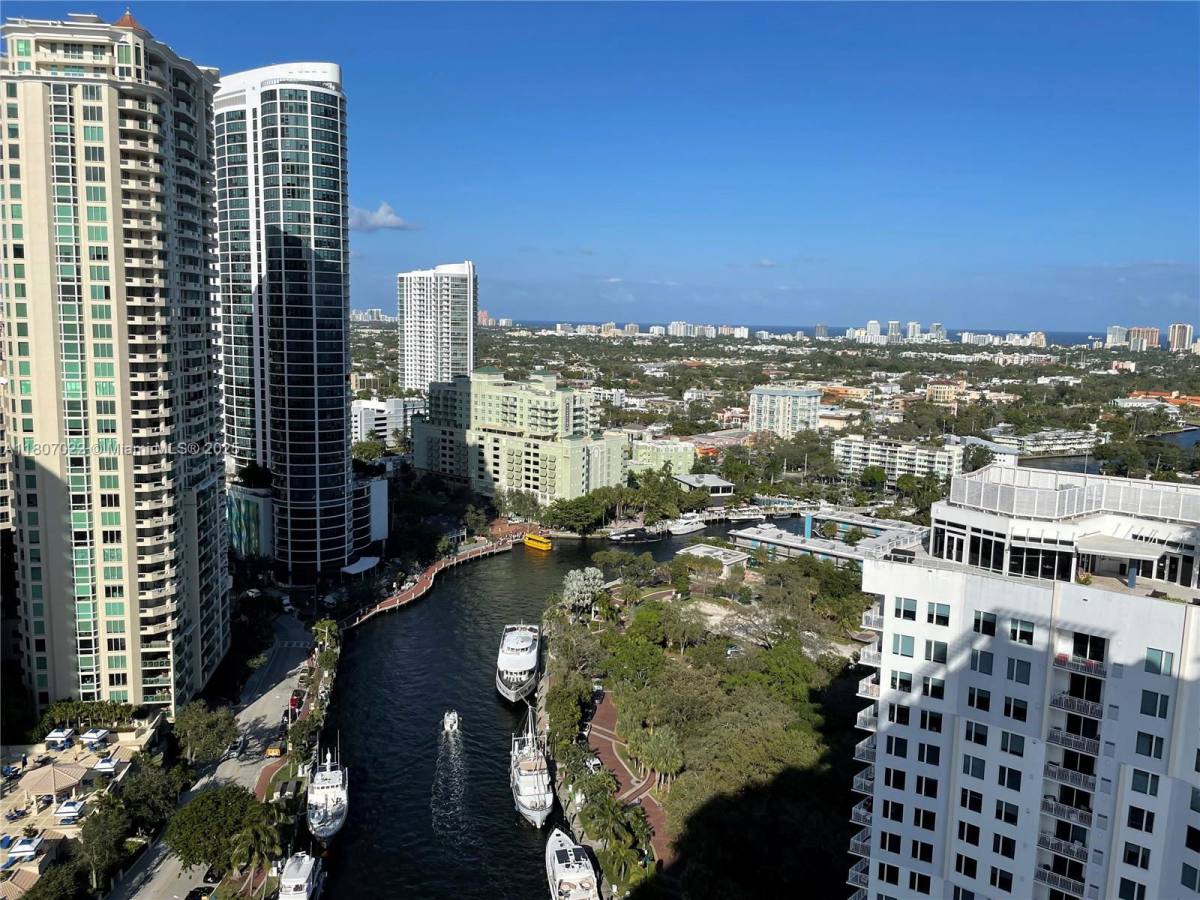 Condo for rent at 511 SE 5th Ave #806, Fort Lauderdale, FL 33301