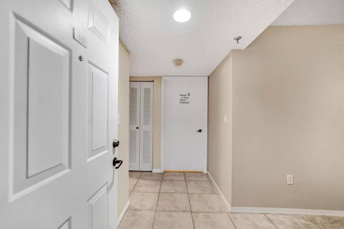 Apartment for rent at 9470 Tangerine Place #301, Fort Lauderdale, FL 33324