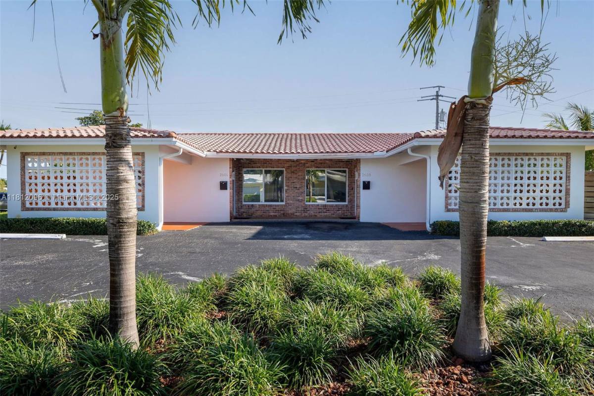Apartment for rent at 2601 NE 34th St #1-2, Fort Lauderdale, FL 33306