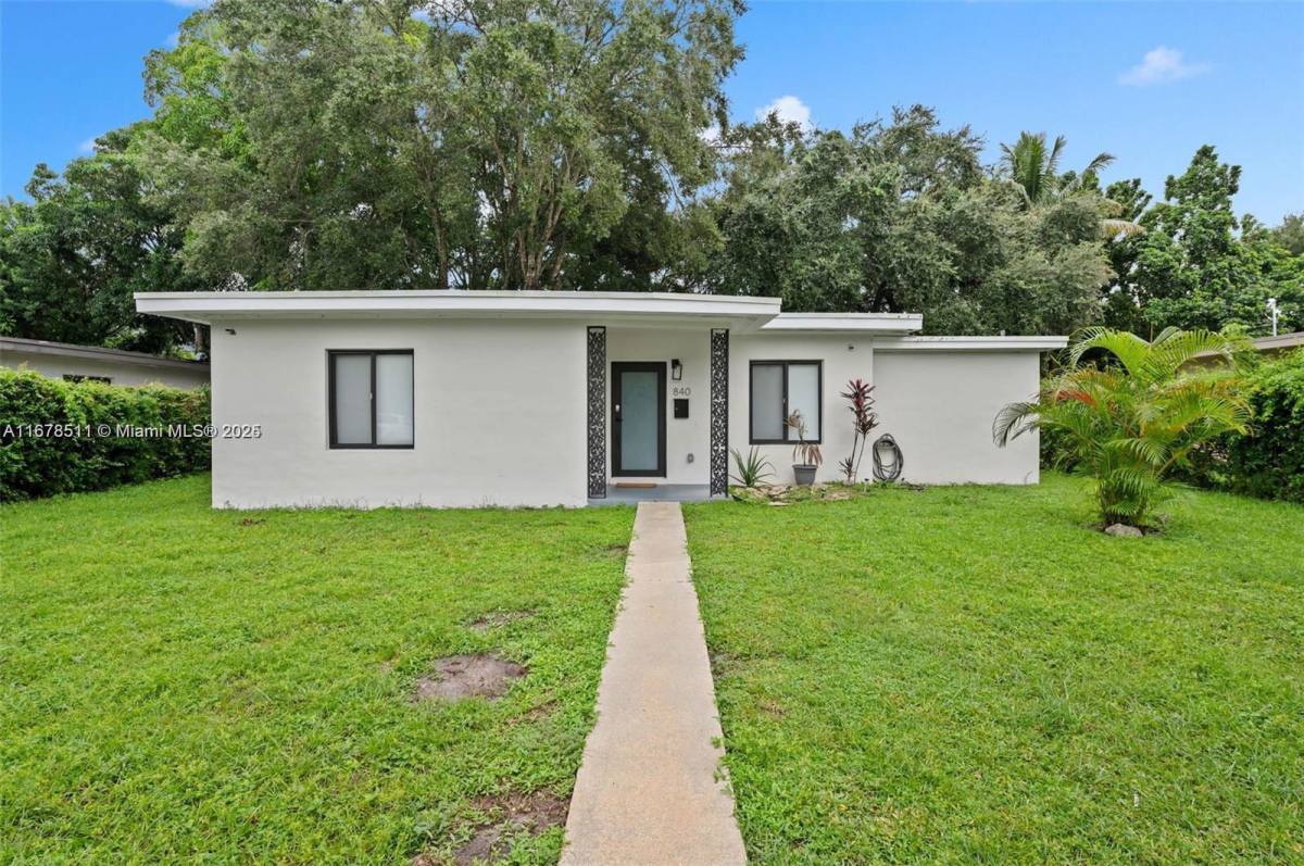 House for rent at 840 NE 143rd St, Miami, FL 33161
