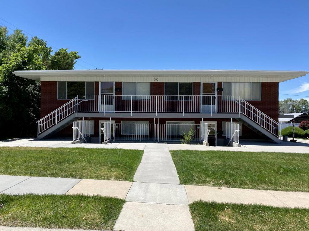 House for rent at 300 S Fairlane Dr #4, Tooele, UT 84074