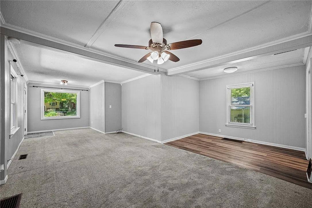 House for rent at 1923 39th St, Des Moines, IA 50310