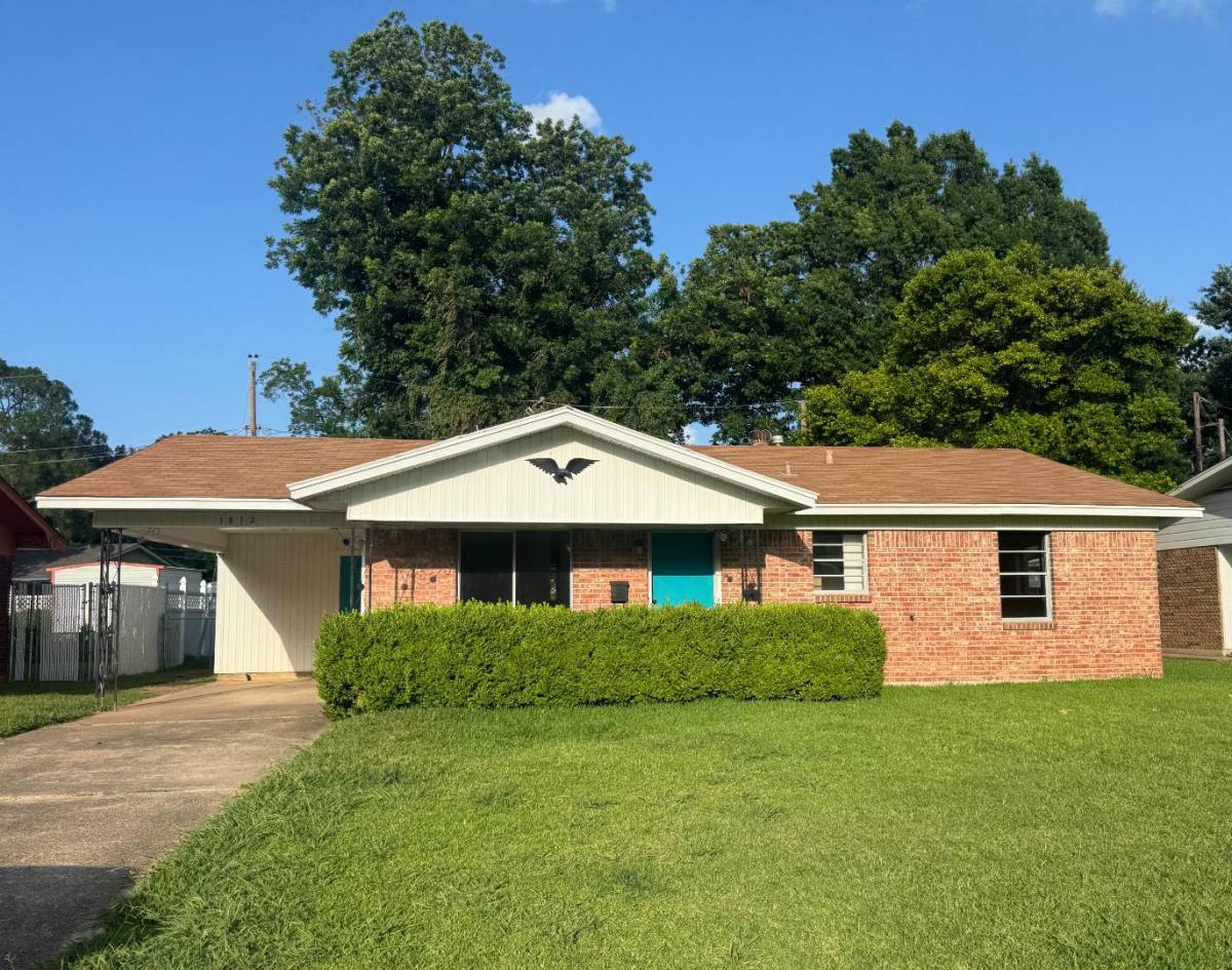 House for rent at 1812 Diana St, Bossier City, LA 71112