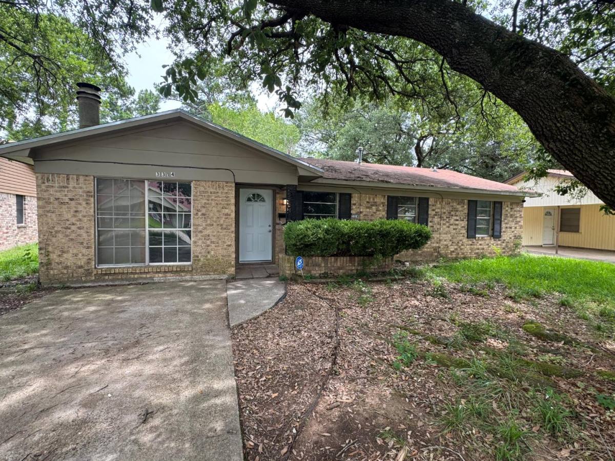 House for rent at 3314 Red Bud Lane, Shreveport, LA 71108