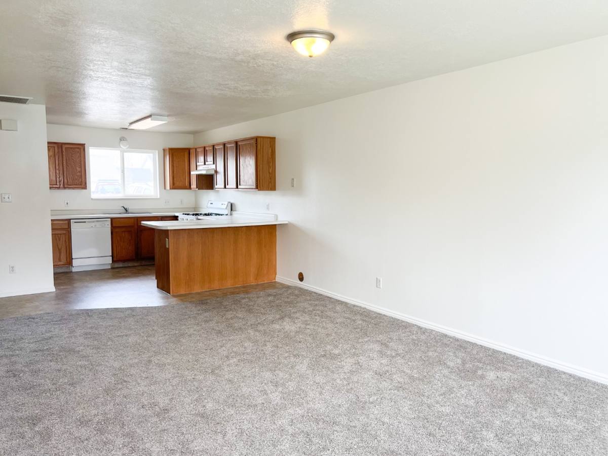 Townhouse for rent at 12 Fairway Lane #1, Logan, UT 84321