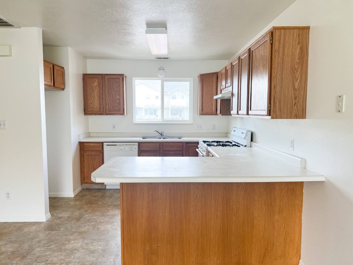 Townhouse for rent at 12 Fairway Lane #1, Logan, UT 84321