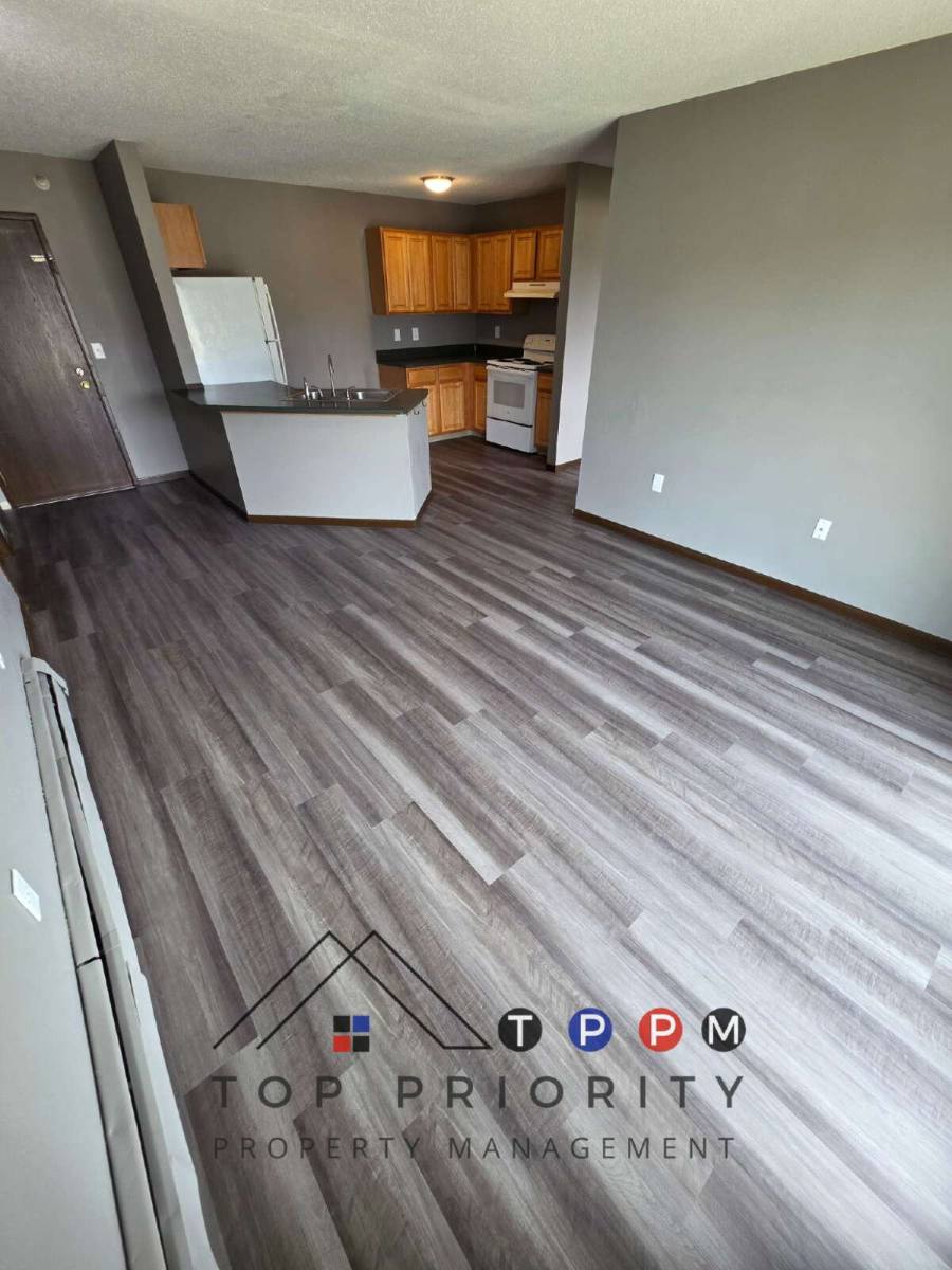 Apartment for rent at 410 13th Ave NW #15, Oelwein, IA 50662