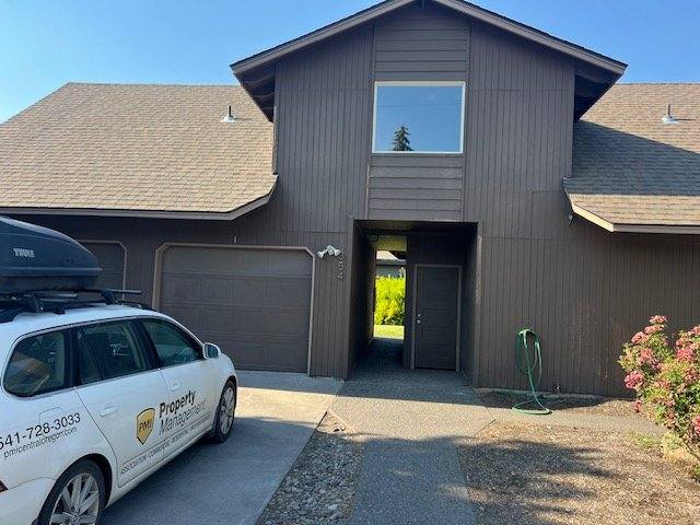 Townhouse for rent at 354 NE Penn Ave #3, Bend, OR 97701