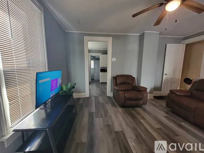 House for rent at 35 Burlington Ave, Dayton, OH 45403