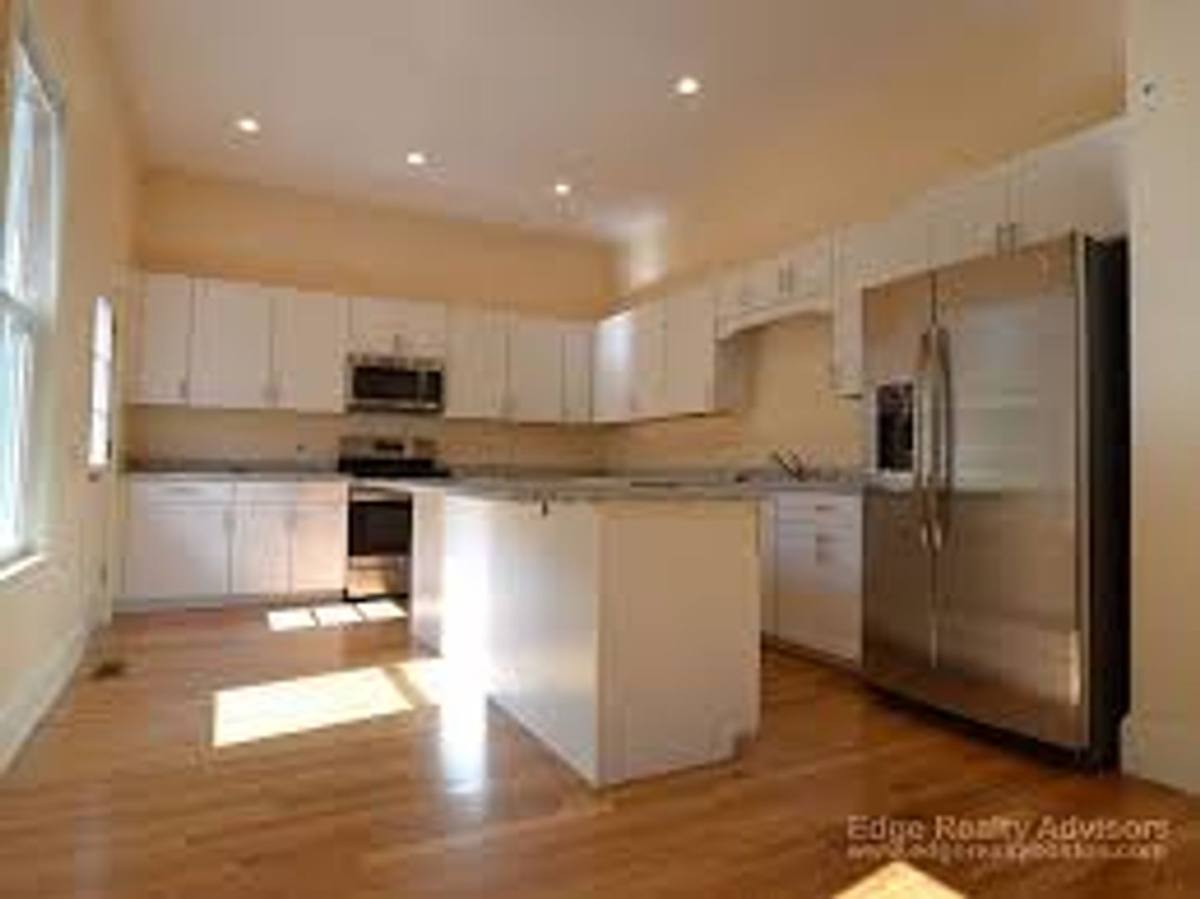 House for rent at 5 Griggs Place #5A, Allston, MA 02134