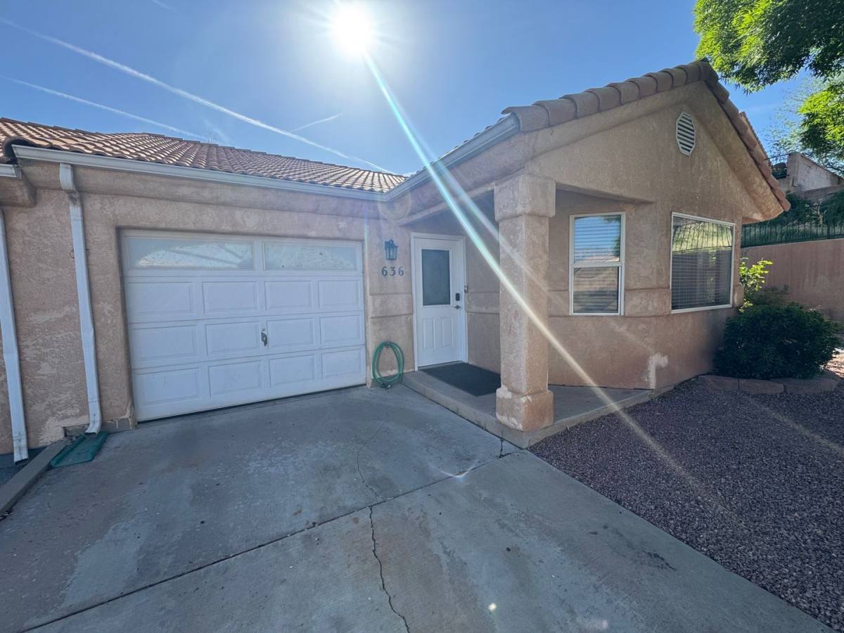 Townhouse for rent at 636 N 220 W, La Verkin, UT 84745