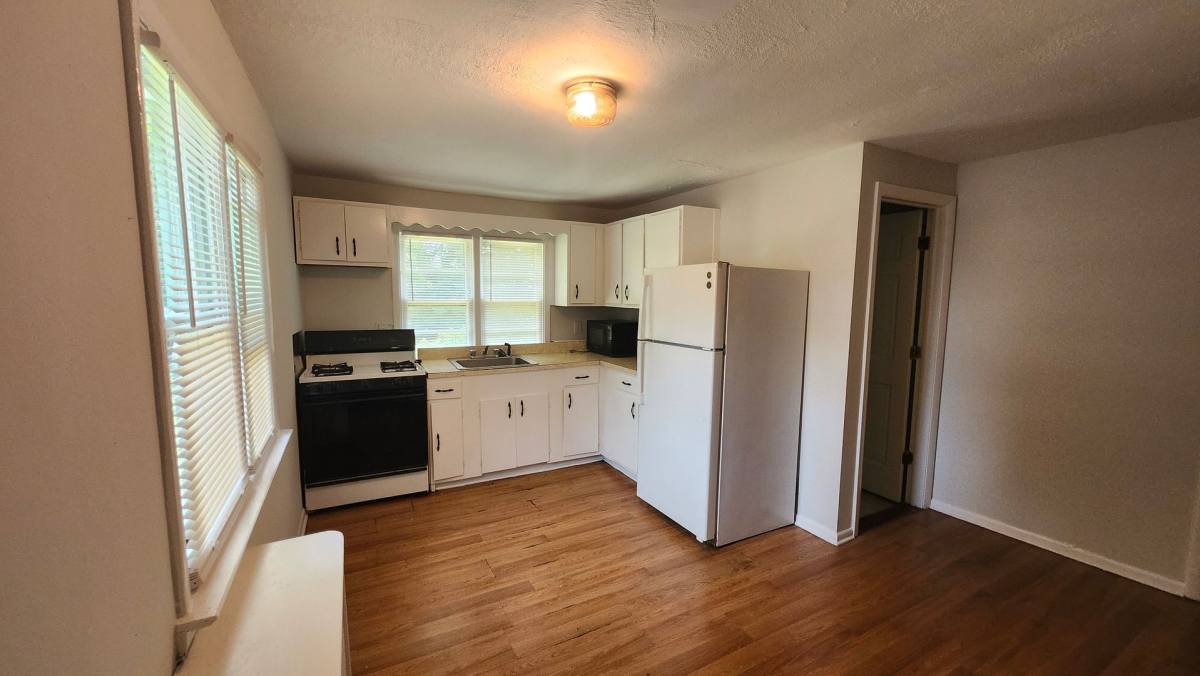 Apartment for rent at 2079 Albany Post Rd, Montrose, NY 10548