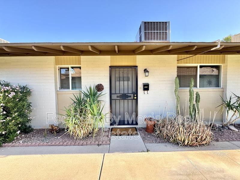 Condo for rent at 6721 E McDowell Rd #301B, Scottsdale, AZ 85257