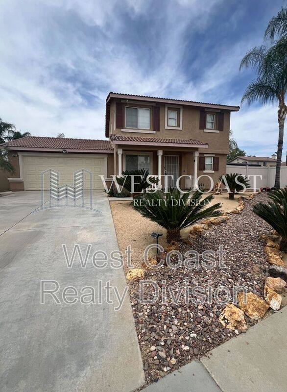 Townhouse for rent at 15425 Brasa Lane, Moreno Valley, CA 92555