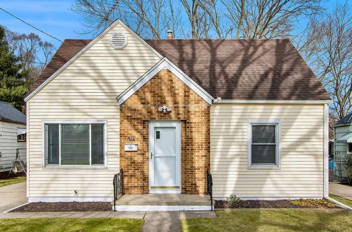 House for rent at 21 Verona Rd, Battle Creek, MI 49017