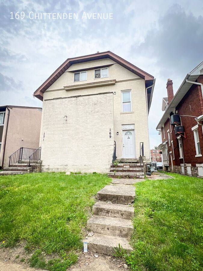 Apartment for rent at 169 Chittenden Ave, Columbus, OH 43201