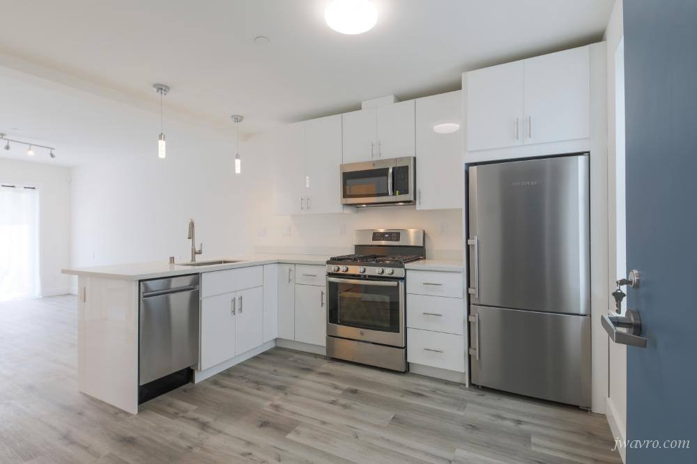 Apartment for rent at 3933 Mission St #6, San Francisco, CA 94112