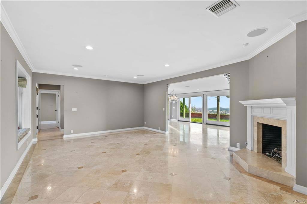 House for rent at 1910 Melwood Dr, Glendale, CA 91207