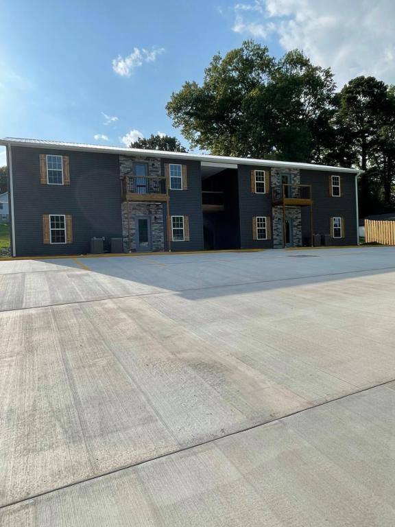 Apartment for rent at 130 S Main St #7, Carthage, TN 37030