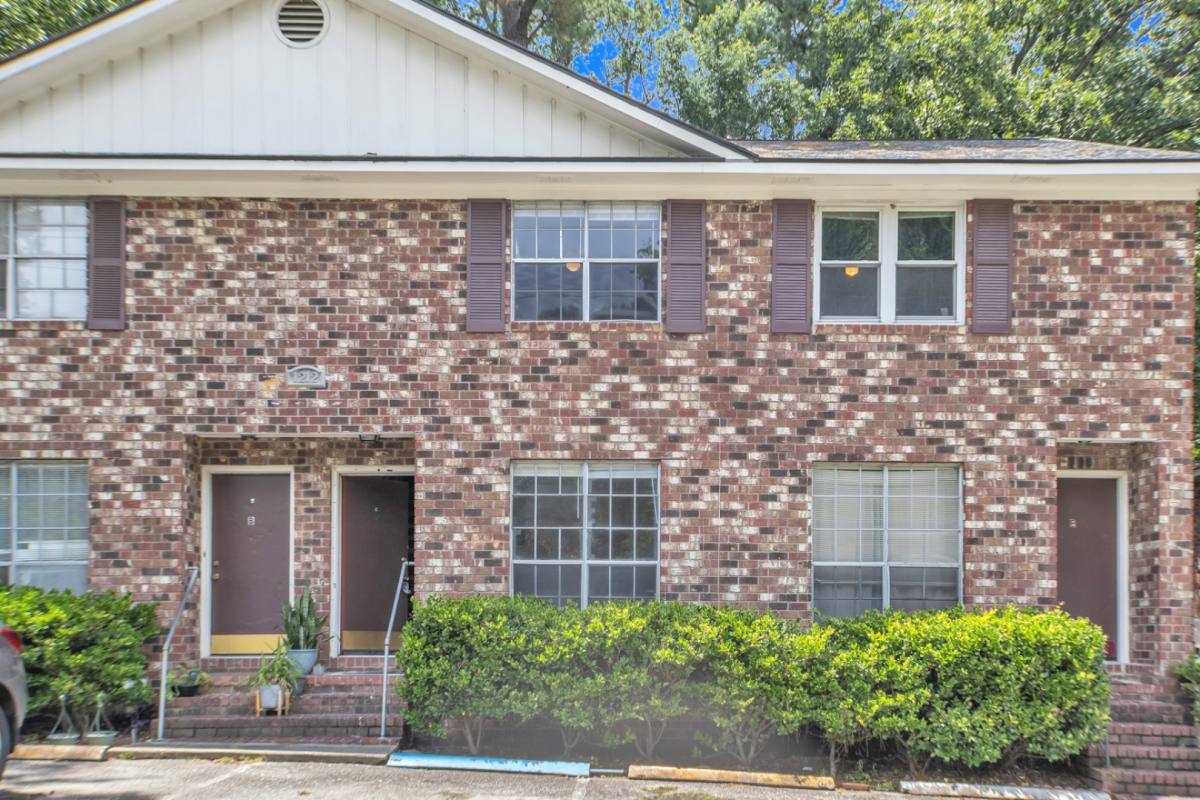 Apartment for rent at 1212 Boone Hill Rd, Summerville, SC 29483