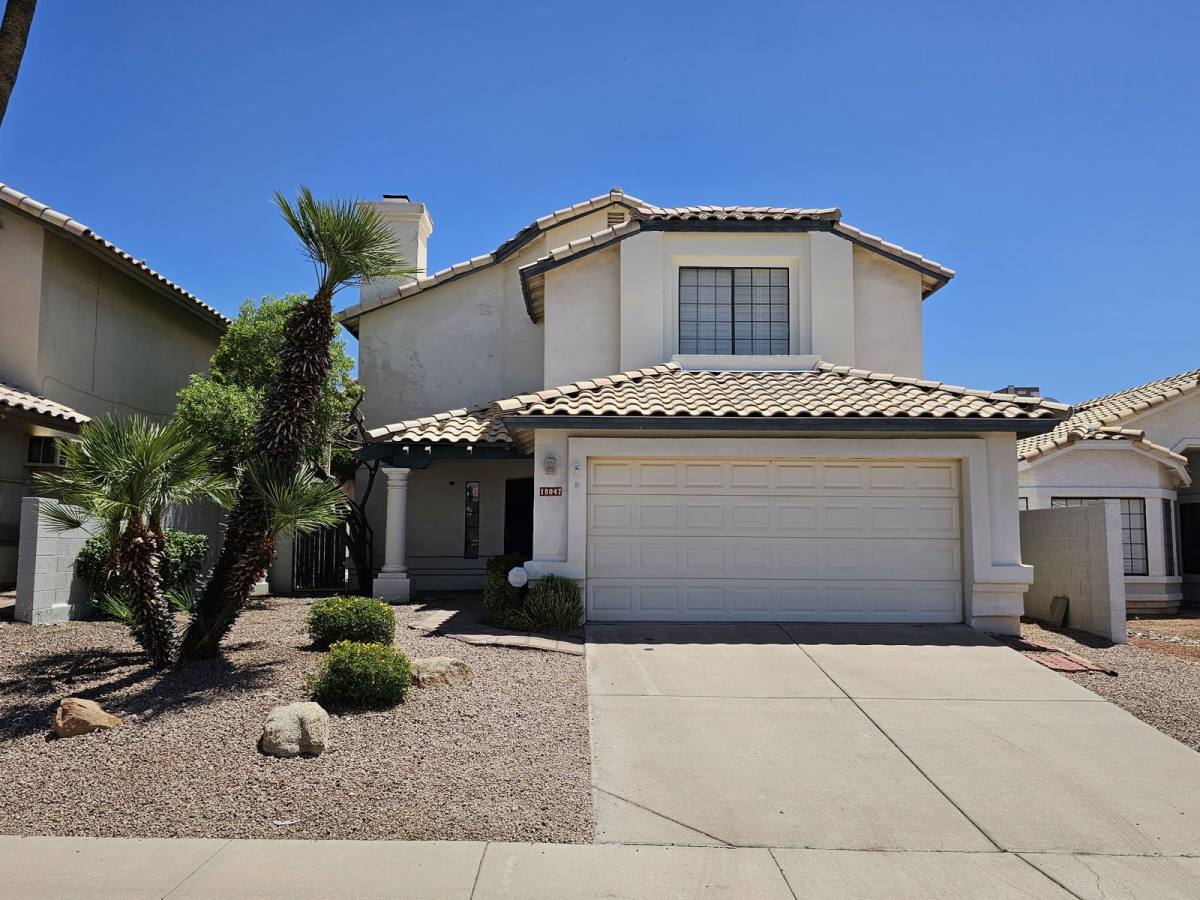House for rent at 18047 N 12th Place, Phoenix, AZ 85022