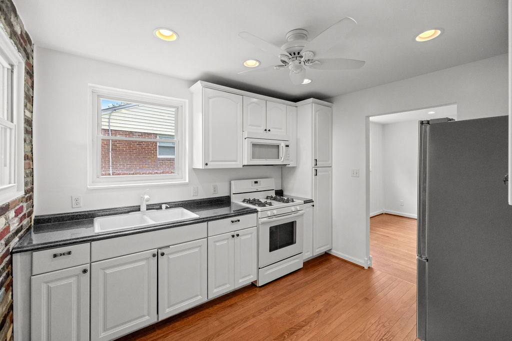 House for rent at 1207 Brooke Dr, Rockville, MD 20851