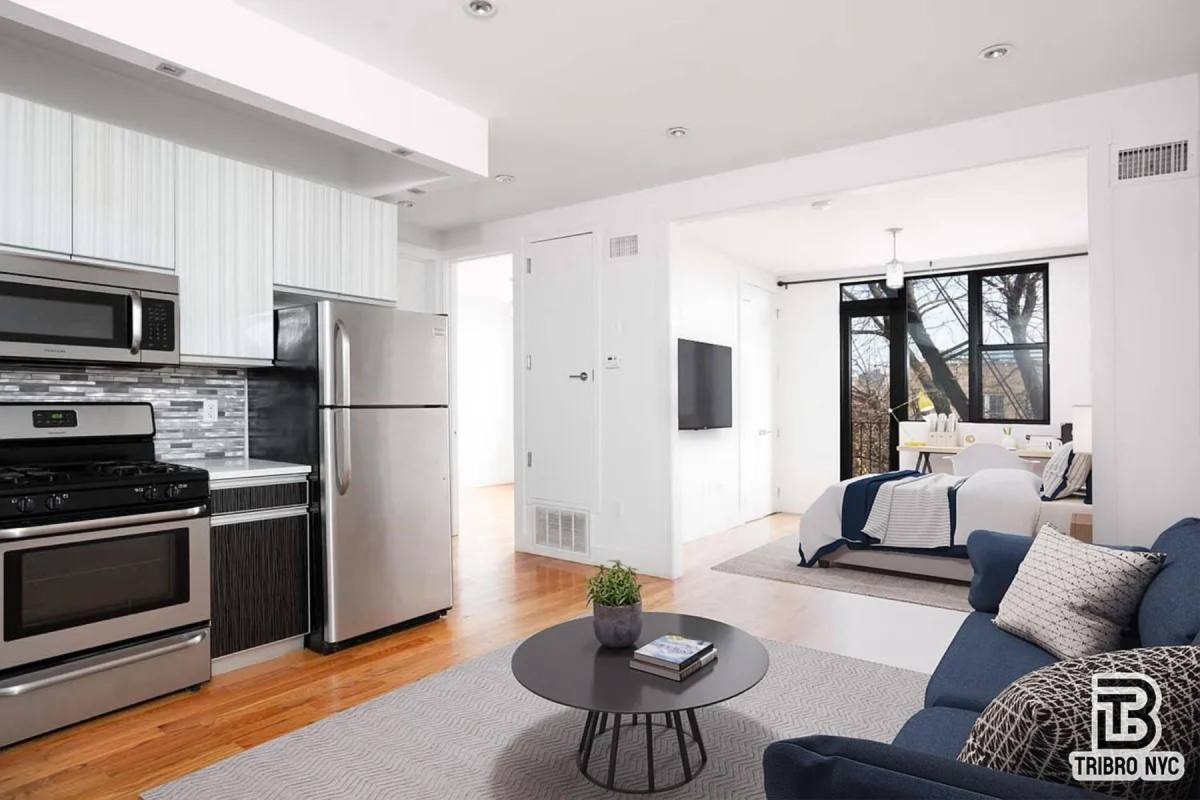 Apartment for rent at 34-59 Vernon Blvd #3A, Astoria, NY 11106