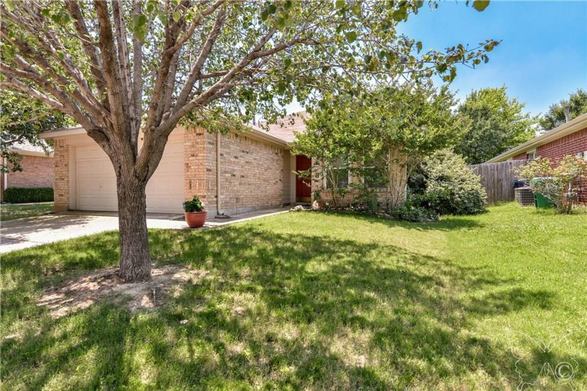House for rent at 2233 Southway, Denton, TX 76207