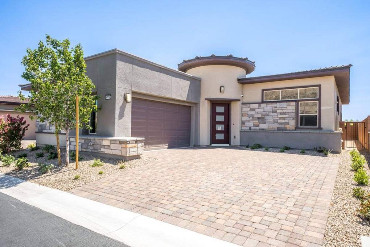 Apartment for rent at 6776 Steel Mist St, Las Vegas, NV 89148